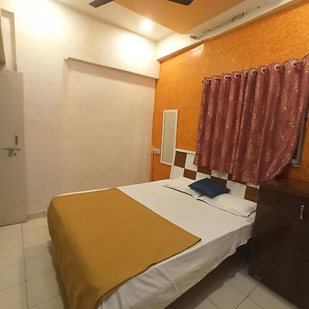 Malwade Motel Pune Exteriör bild